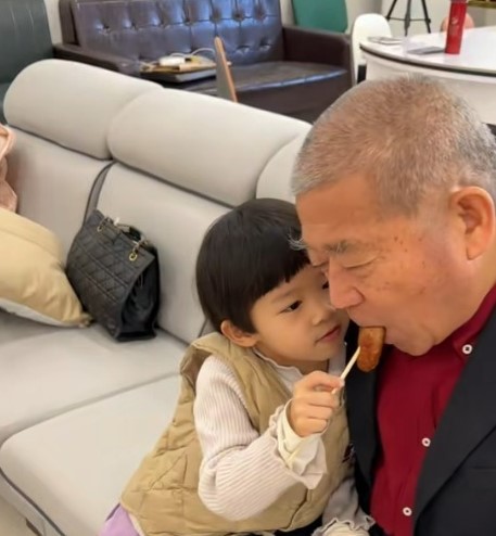 Bố tôi dạy một câu: Đừng để tiền điều khiển cuộc đời con và tôi đã thoát được 3 quyết định sai lầm nhờ đó- Ảnh 2.