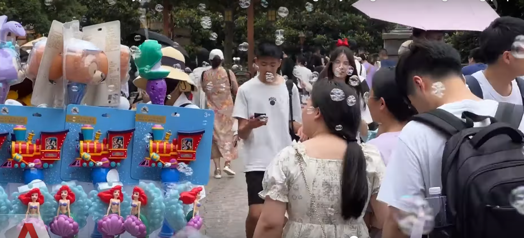 Bùng nổ xu hướng ‘chi tiền để được hài lòng tức thời’ ở quốc gia tỷ dân- Ảnh 1. Bùng nổ xu hướng ‘chi tiền để được hài lòng tức thời’ ở quốc gia tỷ dân- Ảnh 1.