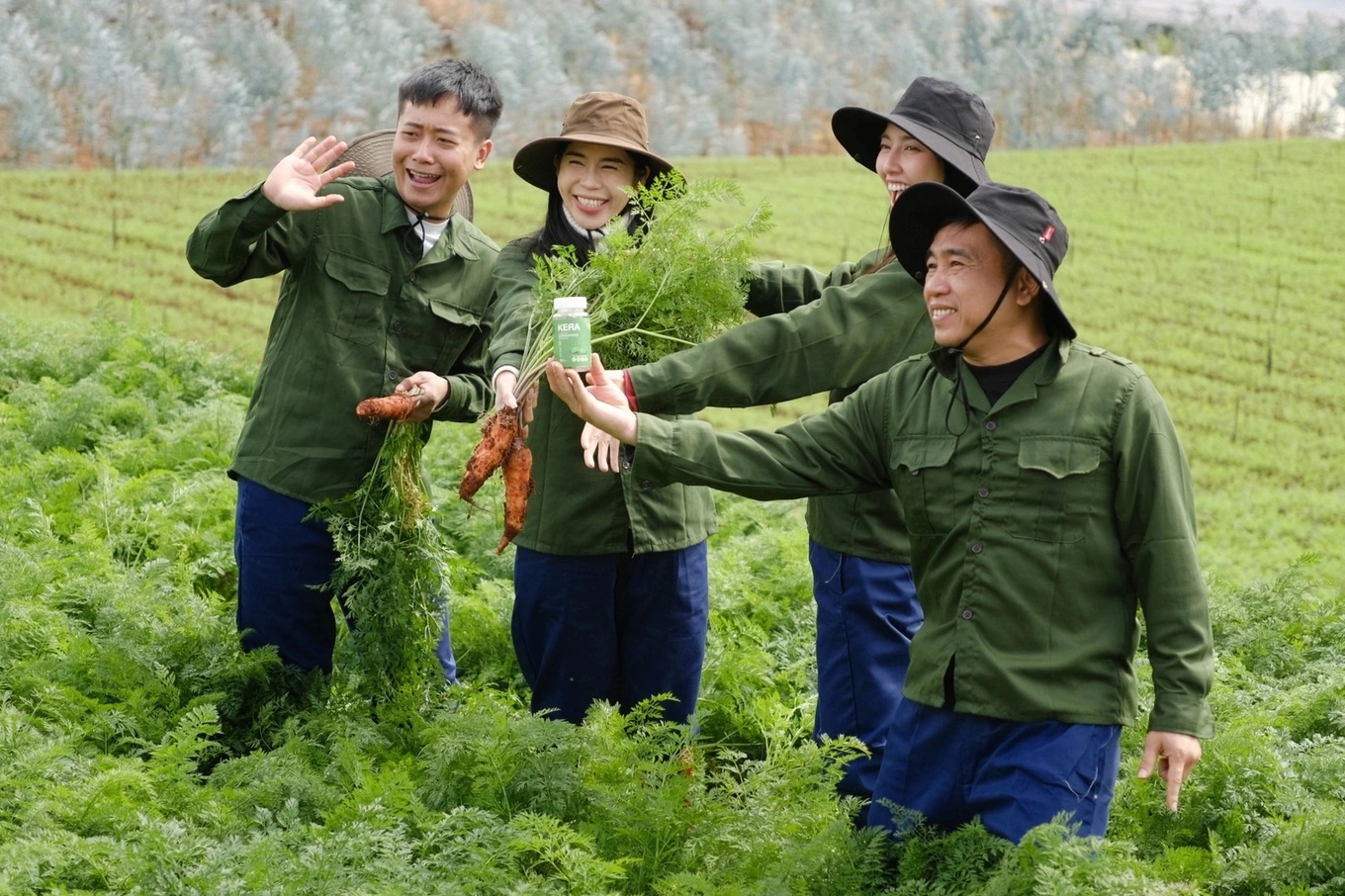 Chia sẻ đầu tiên của Tiến Nguyễn sau khi Quang Linh Vlogs, Hằng Du Mục bị bắt trong vụ KERA- Ảnh 4.