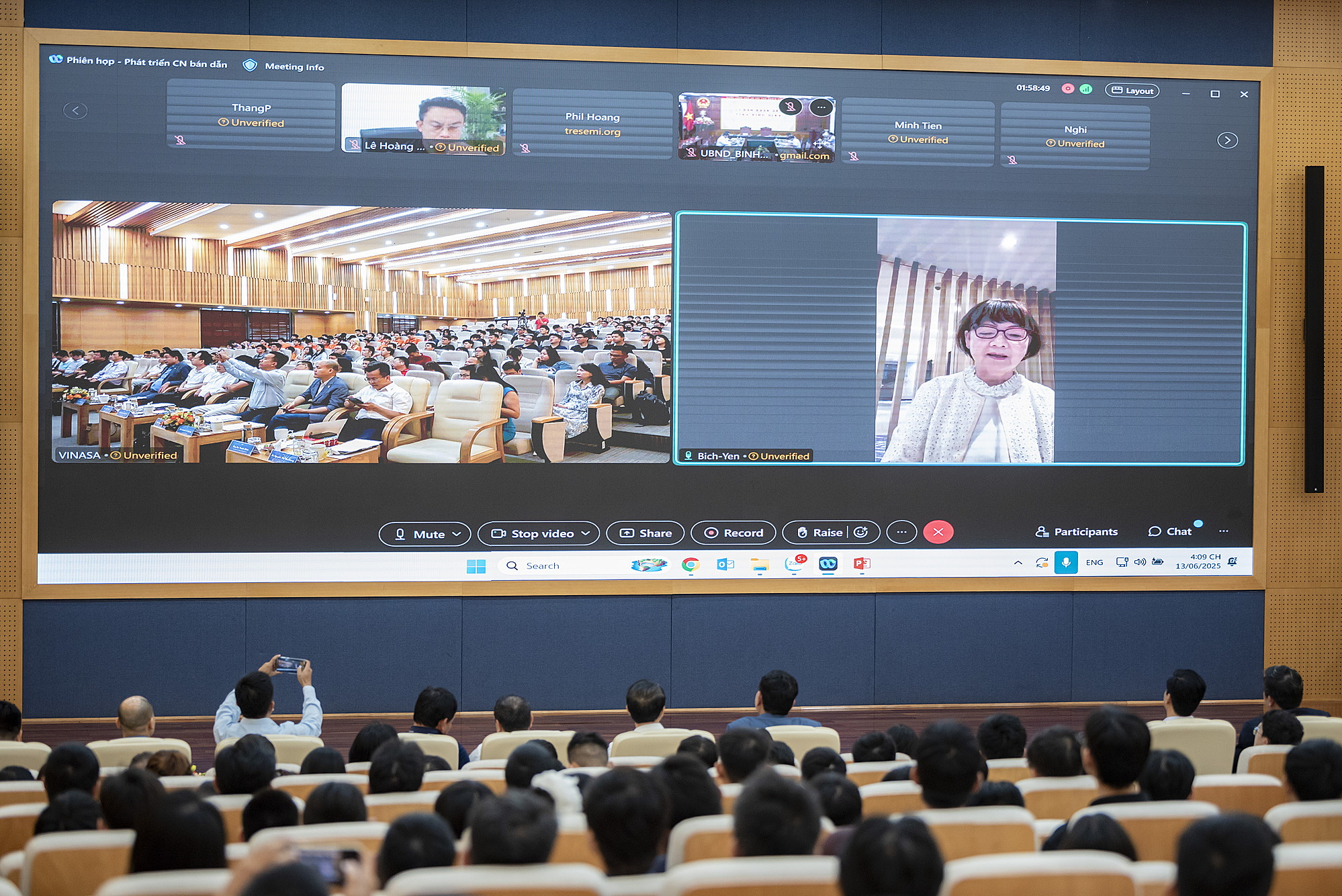 Ông Trương Gia Bình: Làm bán dẫn đòi hỏi con người phải có khát vọng đổi đời- Ảnh 2.