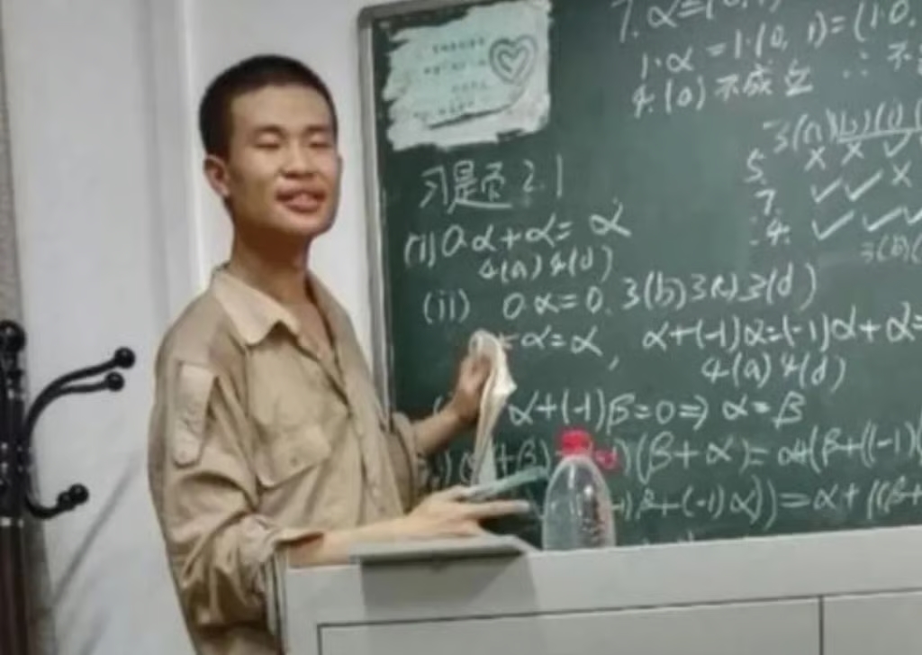 3 vật bất ly thân của Vi Thần: Toàn những cái ai cũng xem thường - tiện tay thì vứt đi, riêng thiên tài toán học lại giữ khư khư- Ảnh 5.