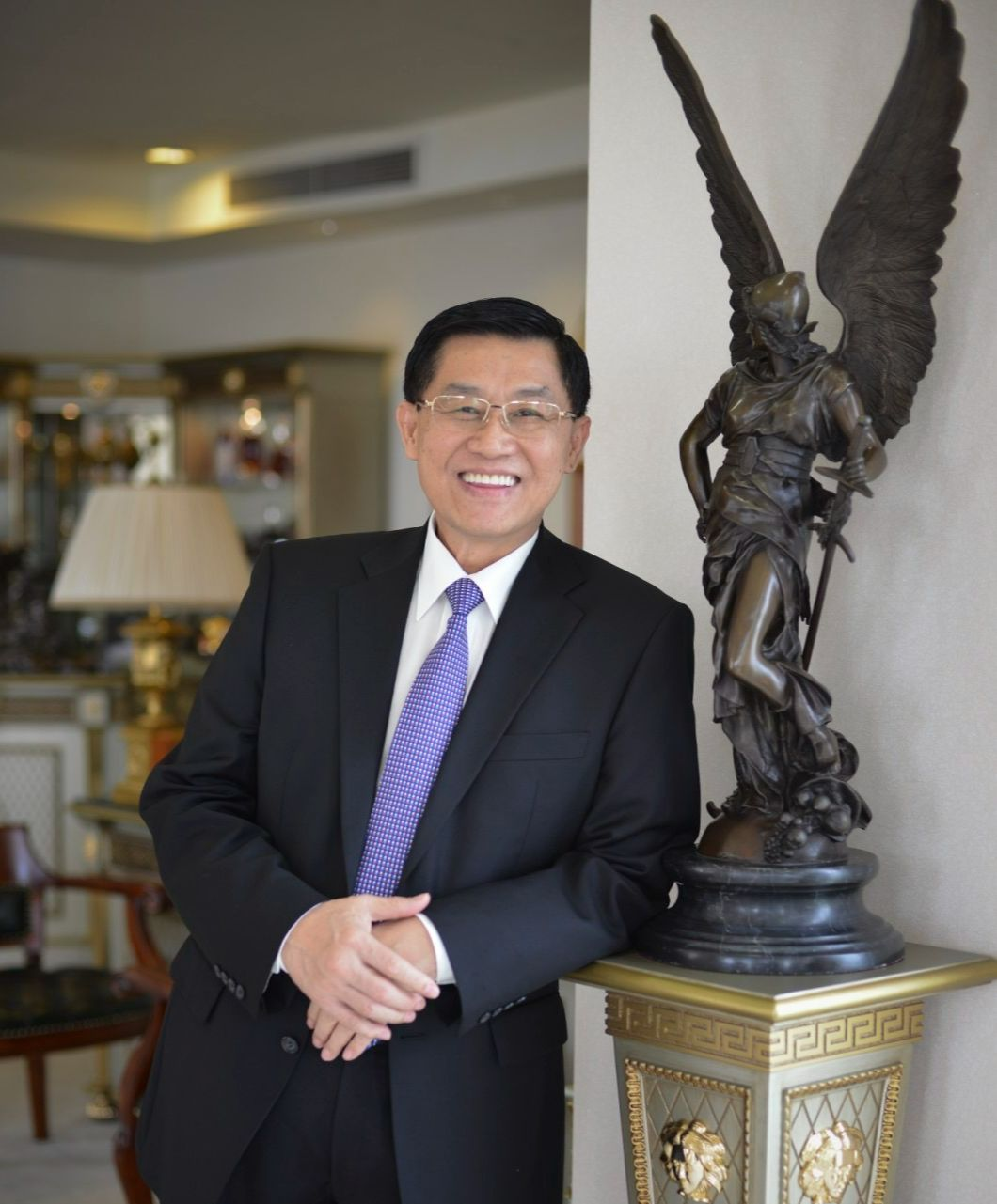 Những ông bố "đỉnh nóc kịch trần" gây dựng nên nền tảng "khủng" từ hai bàn tay trắng, tạo ra cả một thế hệ kế thừa tài năng khiến người ta ngưỡng mộ- Ảnh 6.