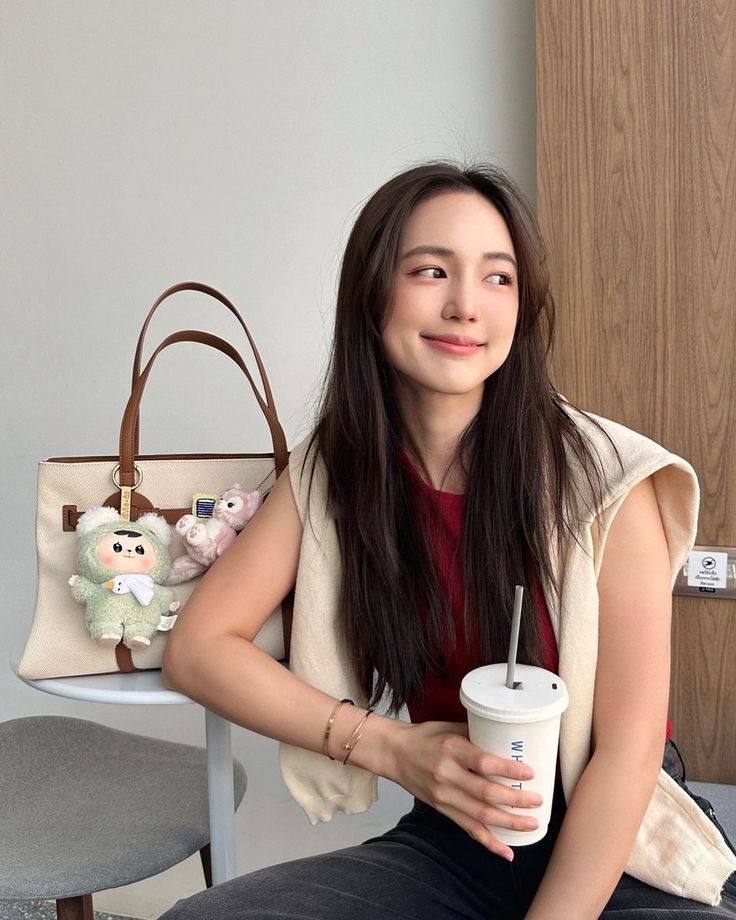 Thế hệ cợt nhả tiêu tiền “ngược đời” không giống ai- Ảnh 3.