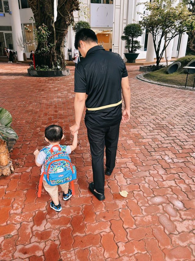 4 năm, đăng đúng 3 tấm ảnh có mặt vợ - cuộc hôn nhân ông chủ Saigon Square vẫn khiến người ta "chỉ biết ước" - Ảnh 10. 4 năm, đăng đúng 3 tấm ảnh có mặt vợ - cuộc hôn nhân ông chủ Saigon Square vẫn khiến người ta "chỉ biết ước" - Ảnh 10.