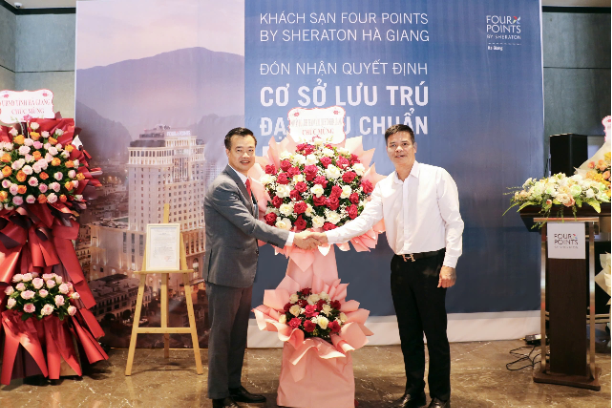 Cực Bắc tổ quốc – Hà Giang có khách sạn 5 sao được trao chứng nhận - Ảnh 3.