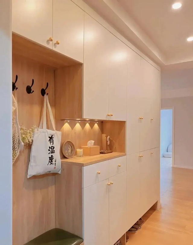 Bó tay khi để cửa ra vào đối diện 5 thứ này: Chặn không còn tí tài lộc nào của gia chủ- Ảnh 1.