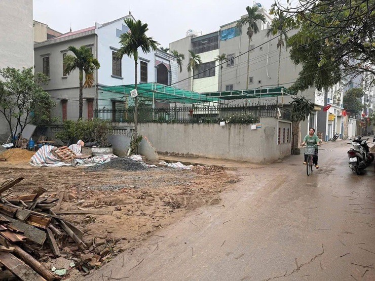 Đất nền Hà Nội tăng mạnh, cầm 2 tỷ đồng không mua nổi lô đất 30m2