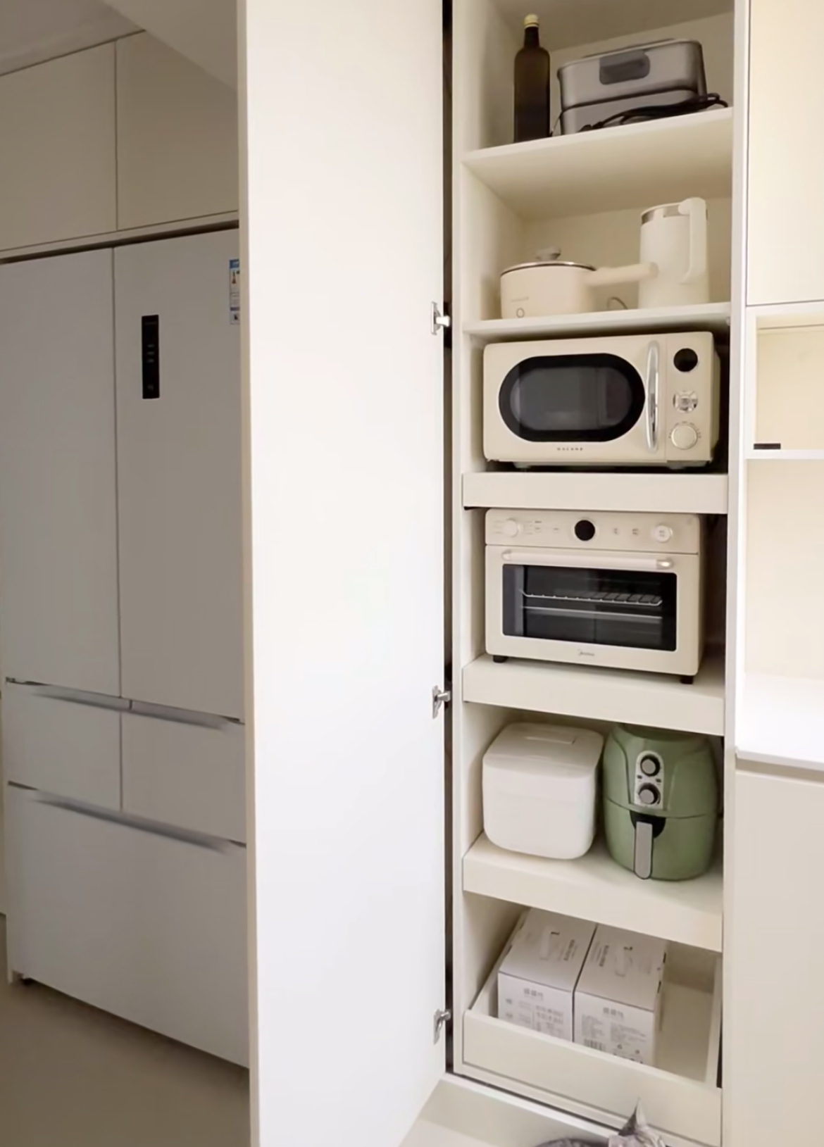 Tôi thử 10 cách cất nồi của cư dân mạng và bếp của tôi gọn hơn cả showroom!- Ảnh 5.