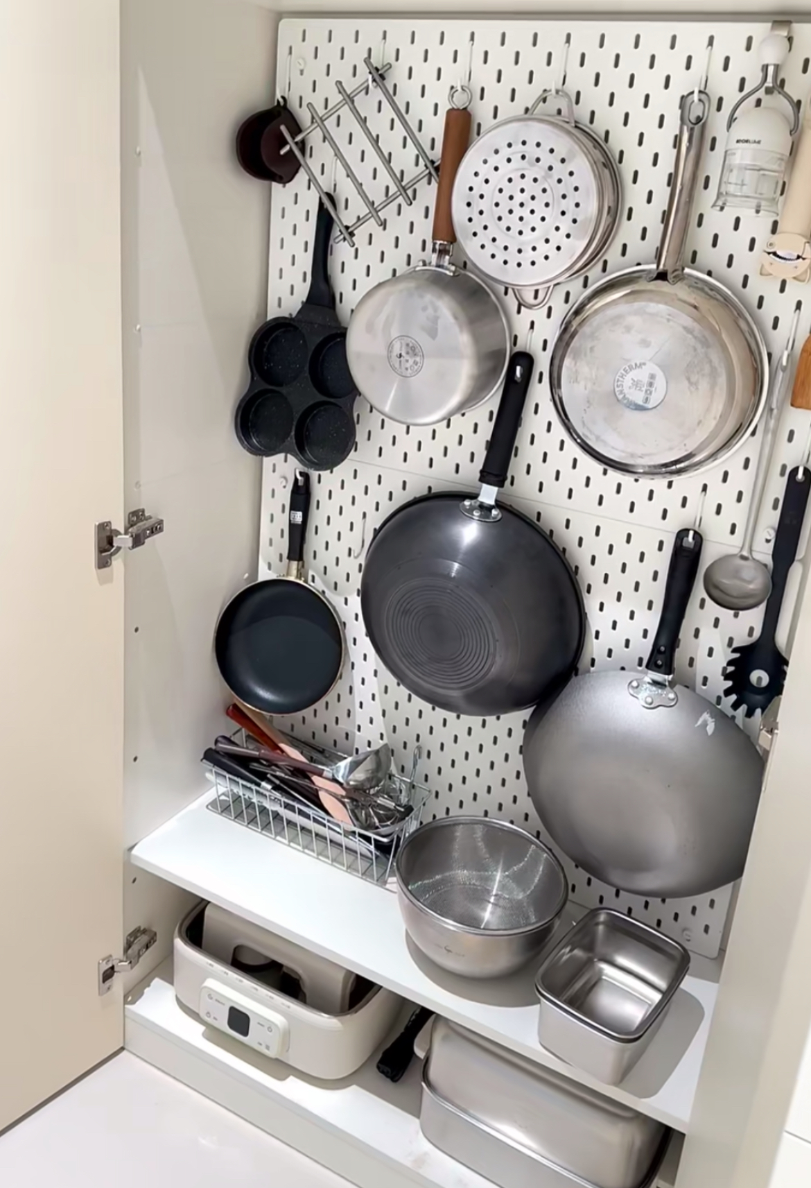 Tôi thử 10 cách cất nồi của cư dân mạng và bếp của tôi gọn hơn cả showroom!- Ảnh 10.