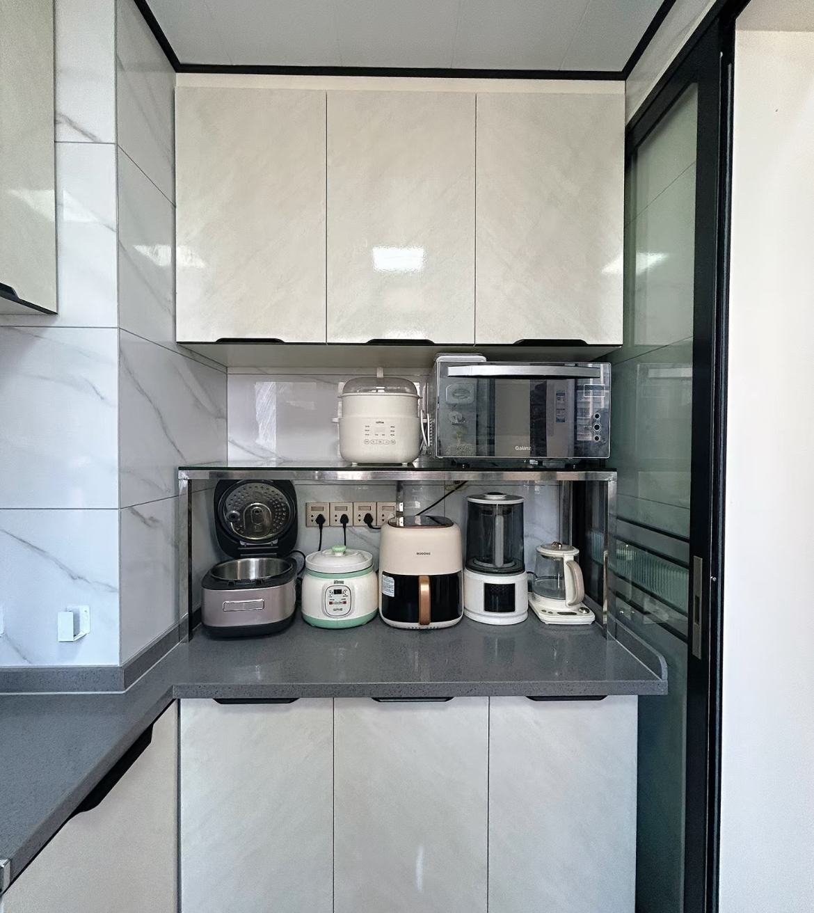 Tôi thử 10 cách cất nồi của cư dân mạng và bếp của tôi gọn hơn cả showroom!- Ảnh 19.