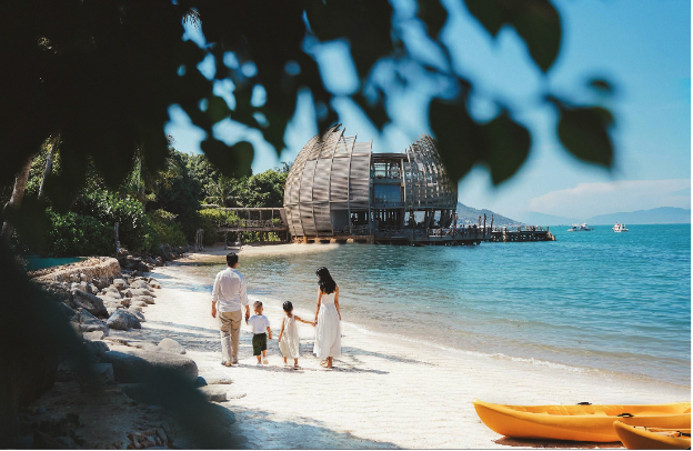 Về Vịnh Ninh Vân: Nơi mùa hè dành cho cả gia đình - Ảnh 4.