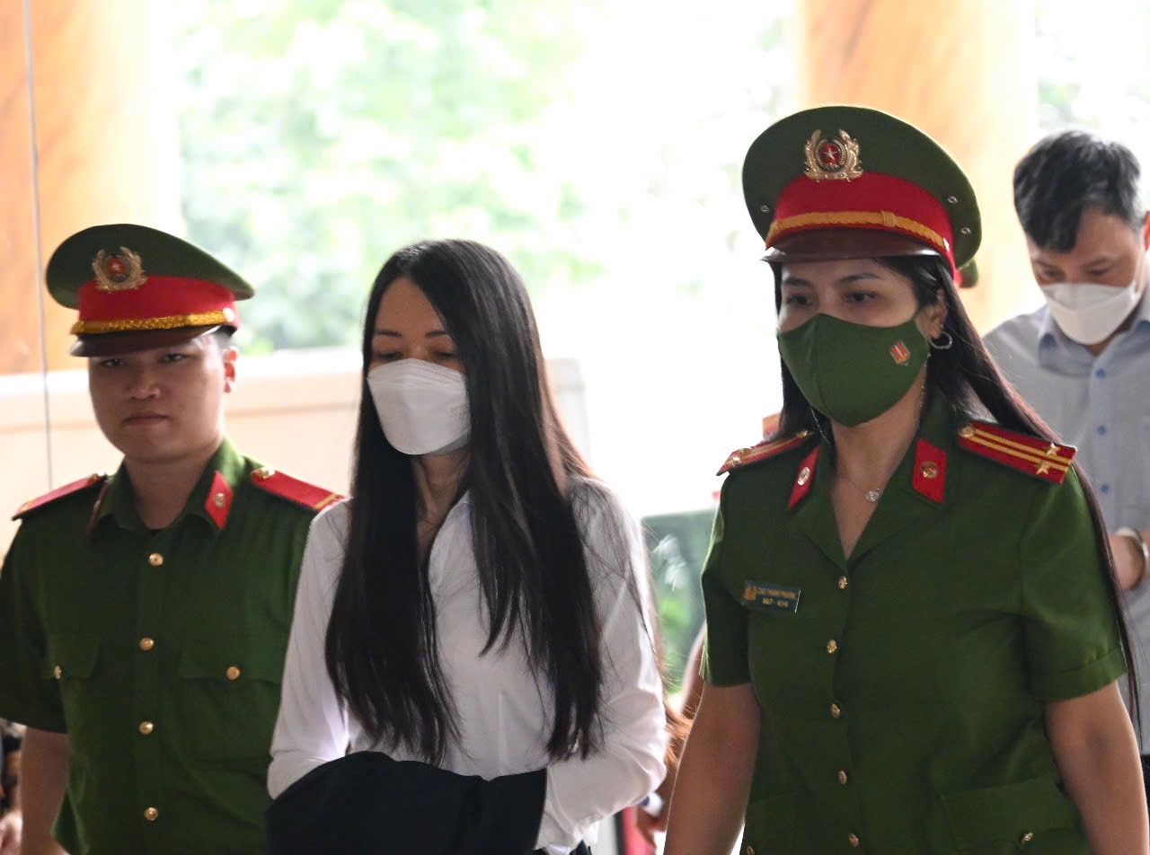 Hàng chục bị cáo tới tòa phúc thẩm, không thấy cựu Chủ tịch FLC Trịnh Văn Quyết- Ảnh 7.