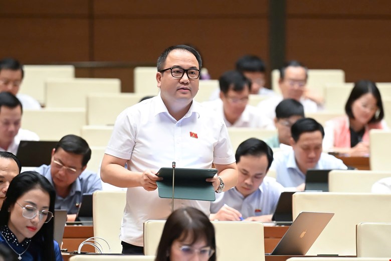 Đề xuất giảm giờ làm khu vực tư còn 44 giờ/tuần từ 2026 - Ảnh 1. Đề xuất giảm giờ làm khu vực tư còn 44 giờ/tuần từ 2026 - Ảnh 1.
