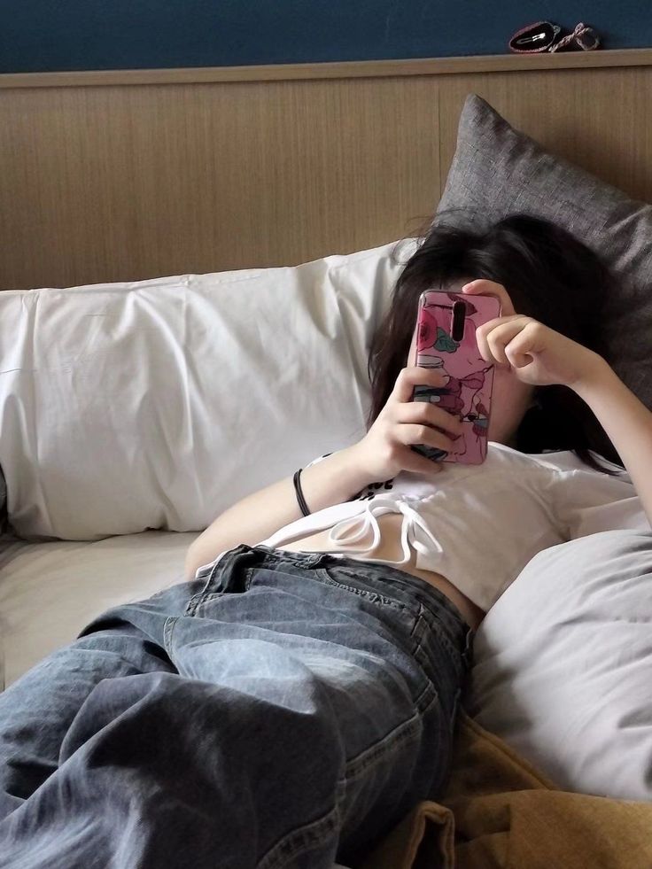 Một thế hệ tiêu tiền theo trend, cất ví trên mạng xã hội- Ảnh 2. Một thế hệ tiêu tiền theo trend, cất ví trên mạng xã hội- Ảnh 2.