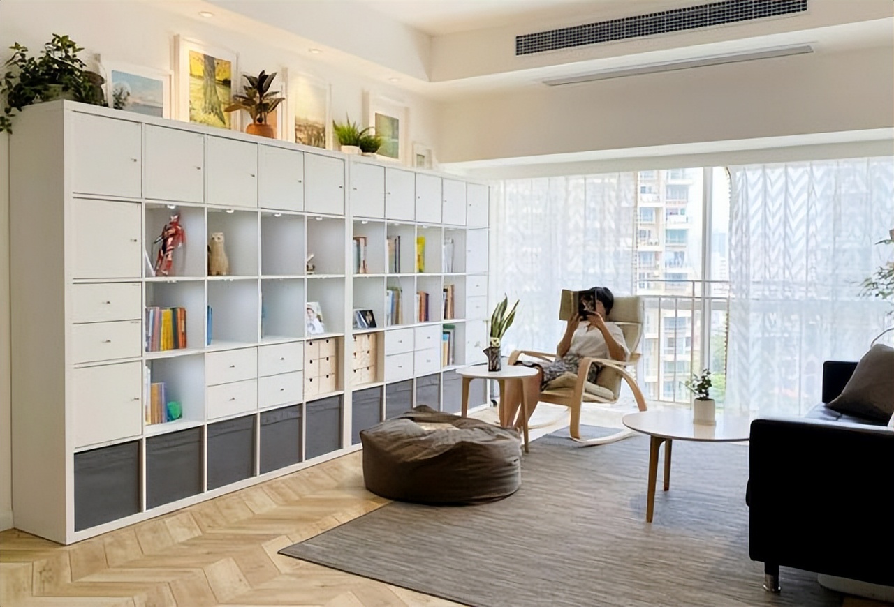 Mẹ ba con gây sốt vì biến căn hộ 99m² thành “thế giới lưu trữ”: Không TV, không dư đồ, cả ba thế hệ sống vẫn gọn gàng- Ảnh 6. Mẹ ba con gây sốt vì biến căn hộ 99m² thành “thế giới lưu trữ”: Không TV, không dư đồ, cả ba thế hệ sống vẫn gọn gàng- Ảnh 6.