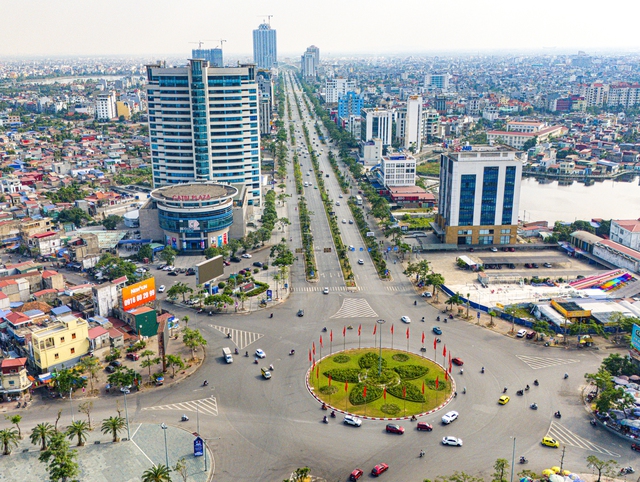 Cứ trung bình 2 năm, doanh nghiệp của tỷ phú Phạm Nhật Vượng lại rót tỷ USD để làm dự án tại thành phố này- Ảnh 2.