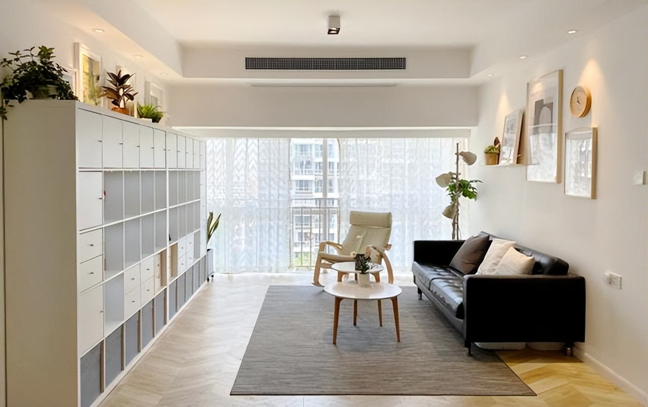 Mẹ ba con gây sốt vì biến căn hộ 99m² thành “thế giới lưu trữ”: Không TV, không dư đồ, cả ba thế hệ sống vẫn gọn gàng- Ảnh 8. Mẹ ba con gây sốt vì biến căn hộ 99m² thành “thế giới lưu trữ”: Không TV, không dư đồ, cả ba thế hệ sống vẫn gọn gàng- Ảnh 8.