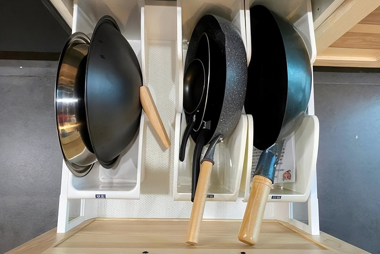 Mẹ ba con gây sốt vì biến căn hộ 99m² thành “thế giới lưu trữ”: Không TV, không dư đồ, cả ba thế hệ sống vẫn gọn gàng- Ảnh 11. Mẹ ba con gây sốt vì biến căn hộ 99m² thành “thế giới lưu trữ”: Không TV, không dư đồ, cả ba thế hệ sống vẫn gọn gàng- Ảnh 11.