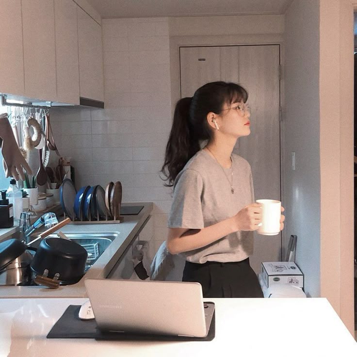 Một lần chuyển nhà tốn cả tháng lương, cảm giác mãi mãi không thể giàu nổi!