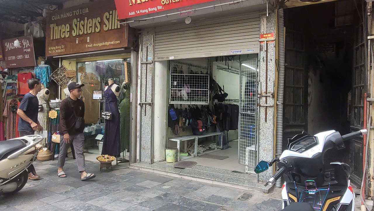 Hàng giả khó thoát - Ảnh 1.