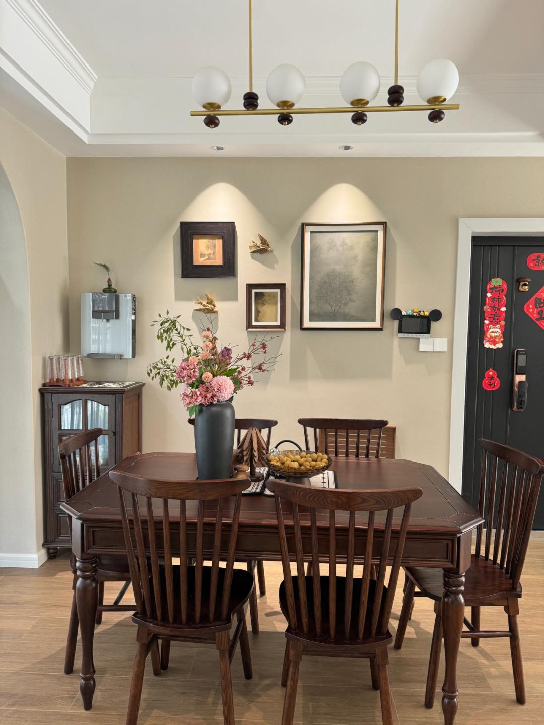 Sống một mình trong căn hộ 101m² suốt 5 năm, người phụ nữ khiến ai cũng bất ngờ vì nhà sạch như mới- Ảnh 4. Sống một mình trong căn hộ 101m² suốt 5 năm, người phụ nữ khiến ai cũng bất ngờ vì nhà sạch như mới- Ảnh 4.