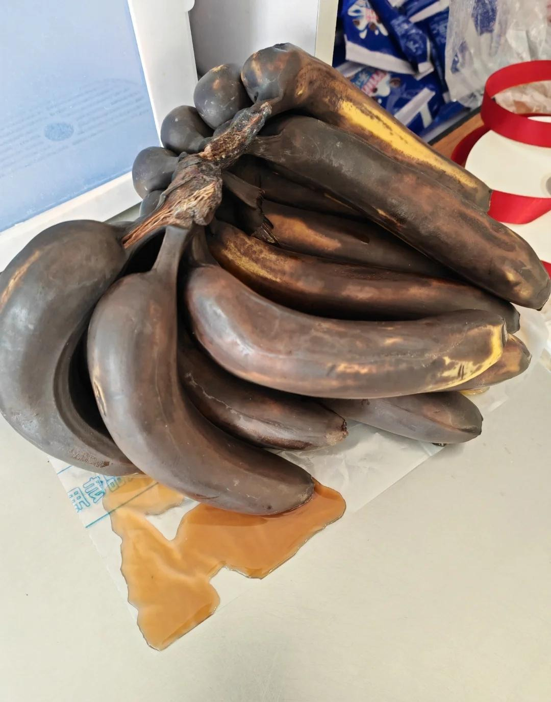 6 thực phẩm KHÔNG NÊN bảo quản trong tủ lạnh: Cái số 4 là sai lầm kinh điển!- Ảnh 3. 6 thực phẩm KHÔNG NÊN bảo quản trong tủ lạnh: Cái số 4 là sai lầm kinh điển!- Ảnh 3.