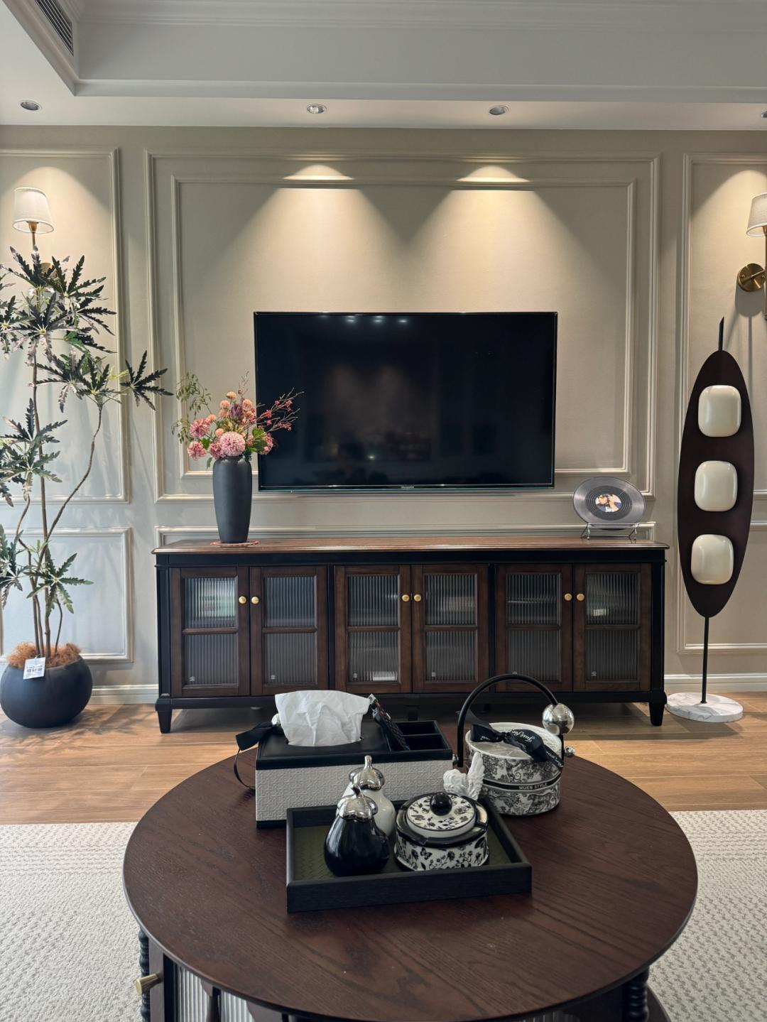 Sống một mình trong căn hộ 101m² suốt 5 năm, người phụ nữ khiến ai cũng bất ngờ vì nhà sạch như mới- Ảnh 3. Sống một mình trong căn hộ 101m² suốt 5 năm, người phụ nữ khiến ai cũng bất ngờ vì nhà sạch như mới- Ảnh 3.