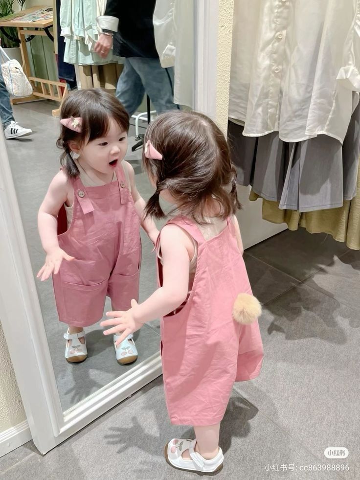 Trẻ hay ĐÒI HỎI, muốn gì phải có bằng được: Tưởng rằng không ngoan nhưng lại là dấu hiệu của sự phát triển tư duy rất đặc biệt