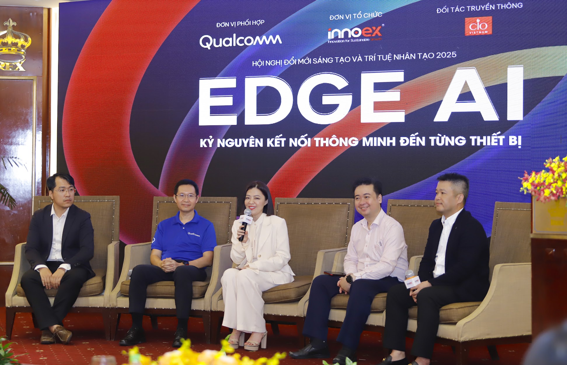 Chuyên gia phân tích tại InnoEx2025: Edge AI là hạ tầng nền tảng của tương lai, đặc biệt cần thiết trong lĩnh vực sản xuất, y tế, tài chính - ngân hàng, vận tải và giáo dục- Ảnh 1. Chuyên gia phân tích tại InnoEx2025: Edge AI là hạ tầng nền tảng của tương lai, đặc biệt cần thiết trong lĩnh vực sản xuất, y tế, tài chính - ngân hàng, vận tải và giáo dục- Ảnh 1.