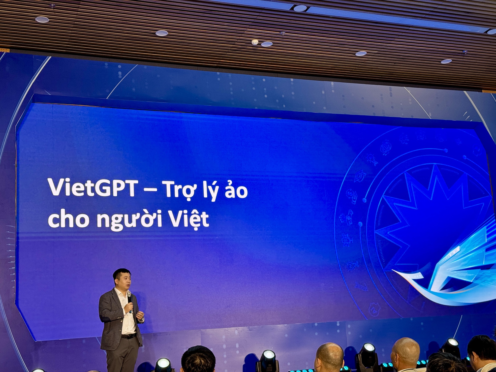 Việt Nam sắp có VietGPT- Ảnh 1.