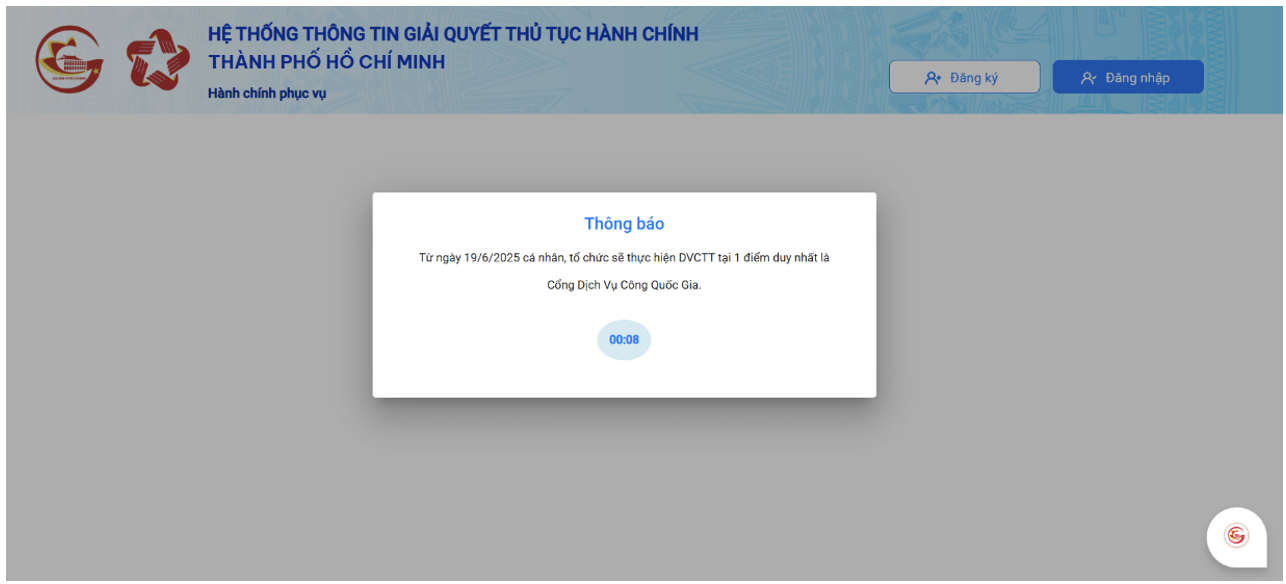 Thực hiện dịch vụ công trực tuyến trên một cổng duy nhất - Ảnh 1.