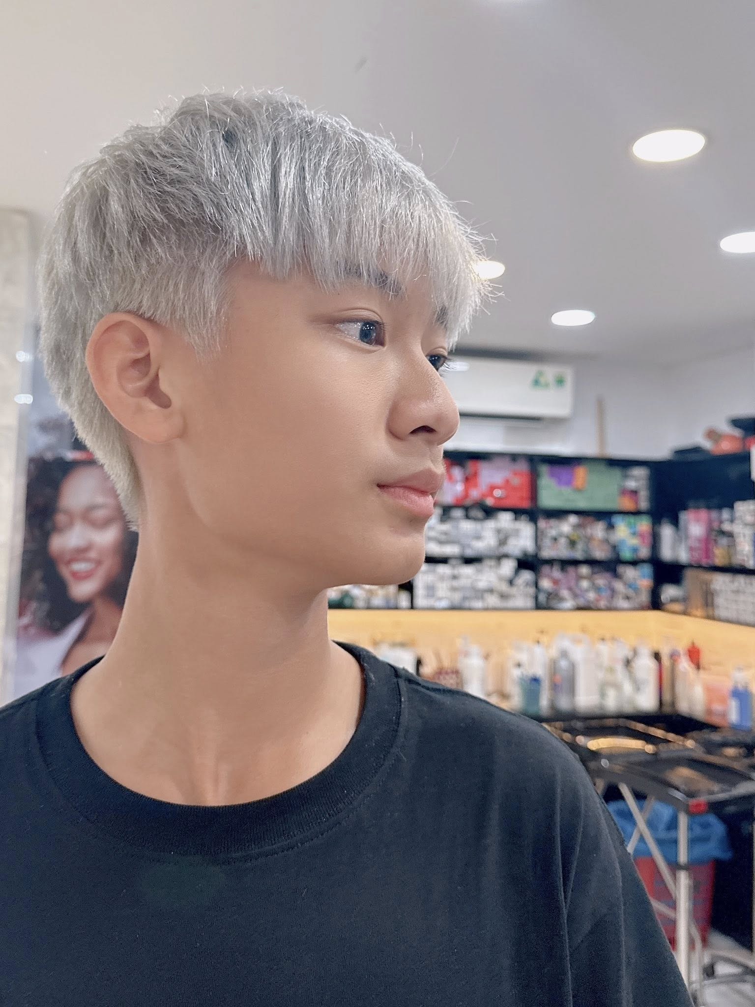 Ba quý tử chuẩn "rich kid" của Vbiz: Sống giữa xa hoa, đồ hiệu chỉ là chuyện nhỏ nhưng giáo dục mới là thứ được đầu tư lớn nhất- Ảnh 29. Ba quý tử chuẩn "rich kid" của Vbiz: Sống giữa xa hoa, đồ hiệu chỉ là chuyện nhỏ nhưng giáo dục mới là thứ được đầu tư lớn nhất- Ảnh 29.