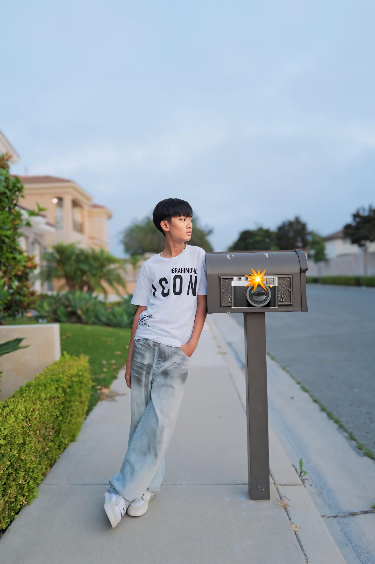 Ba quý tử chuẩn "rich kid" của Vbiz: Sống giữa xa hoa, đồ hiệu chỉ là chuyện nhỏ nhưng giáo dục mới là thứ được đầu tư lớn nhất- Ảnh 45. Ba quý tử chuẩn "rich kid" của Vbiz: Sống giữa xa hoa, đồ hiệu chỉ là chuyện nhỏ nhưng giáo dục mới là thứ được đầu tư lớn nhất- Ảnh 45.