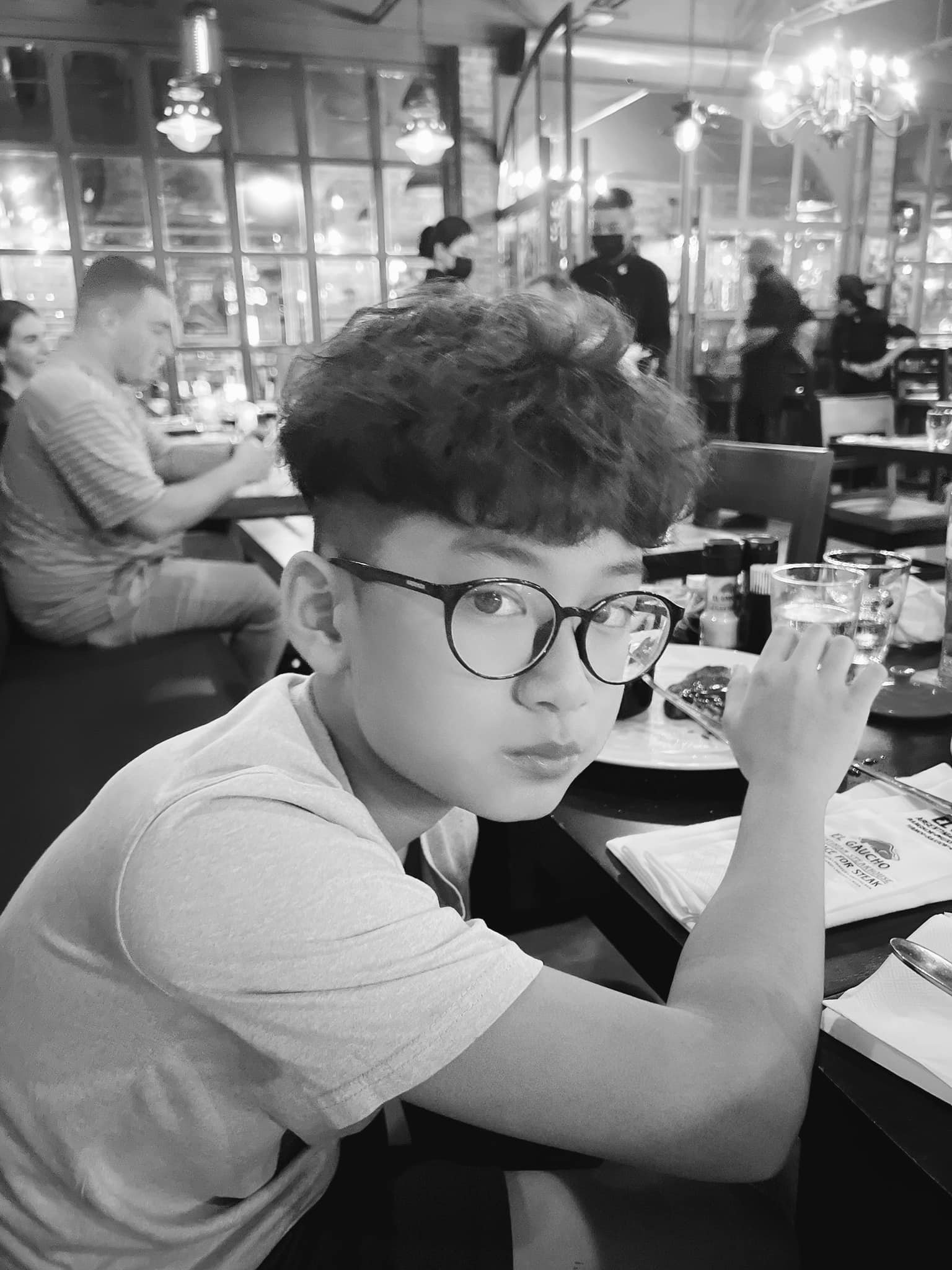 Ba quý tử chuẩn "rich kid" của Vbiz: Sống giữa xa hoa, đồ hiệu chỉ là chuyện nhỏ nhưng giáo dục mới là thứ được đầu tư lớn nhất- Ảnh 35. Ba quý tử chuẩn "rich kid" của Vbiz: Sống giữa xa hoa, đồ hiệu chỉ là chuyện nhỏ nhưng giáo dục mới là thứ được đầu tư lớn nhất- Ảnh 35.