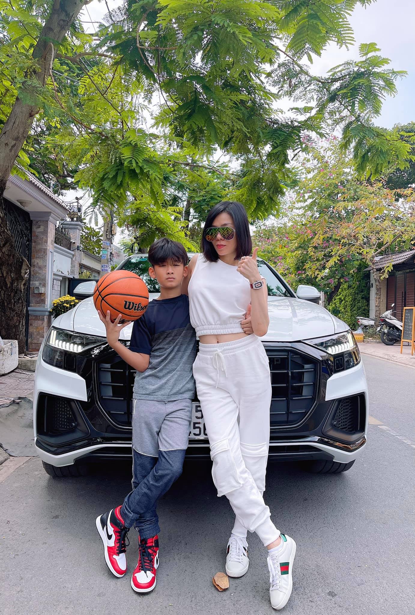 Ba quý tử chuẩn "rich kid" của Vbiz: Sống giữa xa hoa, đồ hiệu chỉ là chuyện nhỏ nhưng giáo dục mới là thứ được đầu tư lớn nhất- Ảnh 38. Ba quý tử chuẩn "rich kid" của Vbiz: Sống giữa xa hoa, đồ hiệu chỉ là chuyện nhỏ nhưng giáo dục mới là thứ được đầu tư lớn nhất- Ảnh 38.