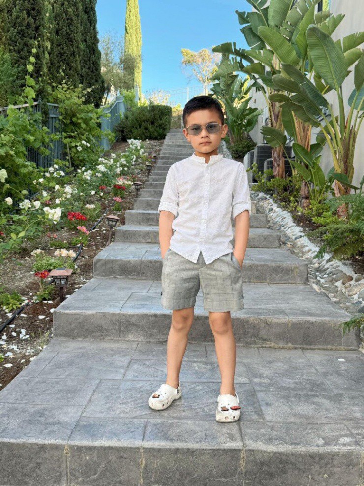 Ba quý tử chuẩn "rich kid" của Vbiz: Sống giữa xa hoa, đồ hiệu chỉ là chuyện nhỏ nhưng giáo dục mới là thứ được đầu tư lớn nhất- Ảnh 7. Ba quý tử chuẩn "rich kid" của Vbiz: Sống giữa xa hoa, đồ hiệu chỉ là chuyện nhỏ nhưng giáo dục mới là thứ được đầu tư lớn nhất- Ảnh 7.
