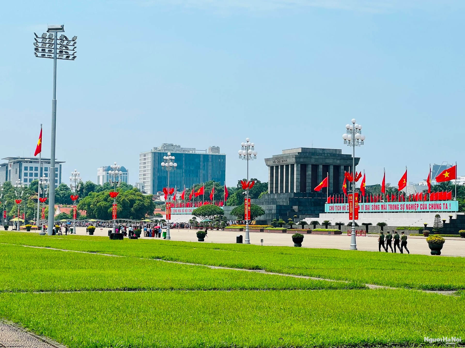 Bộ Quốc phòng đề xuất tháo dỡ 4 biệt thự, mở rộng Quảng trường Ba Đình- Ảnh 1.