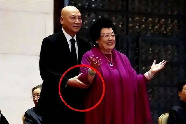 “Đường Tăng” gia tài hơn 72 nghìn tỷ đổi nghề đi bán nhà!- Ảnh 5. “Đường Tăng” gia tài hơn 72 nghìn tỷ đổi nghề đi bán nhà!- Ảnh 5.