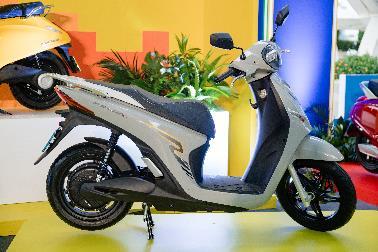 Người dùng vượt mọi địa hình, sống xanh mỗi ngày cùng VinFast Feliz Neo - Ảnh 1.