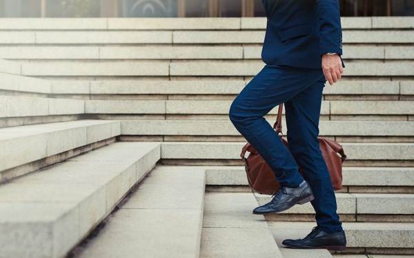 Đọc vị tính cách của một người chỉ trong 10 giây: 7 dấu hiệu giúp bạn nhìn người chuẩn ngay lần đầu gặp- Ảnh 1.