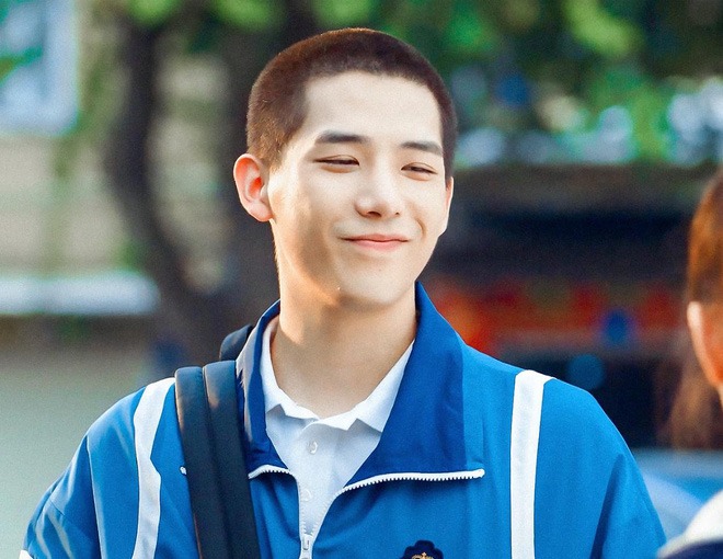 Tam đại học bá gây sốt Cbiz: Trương Lăng Hách – Lý Quân Nhuệ – Vương An Vũ, hội tụ nhan sắc, học lực và khí chất “con nhà người ta”- Ảnh 3.