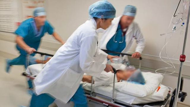 Giải trí ban đêm, nam thanh niên 20 tuổi bị nhồi máu cơ tim, suýt tử vong- Ảnh 1.