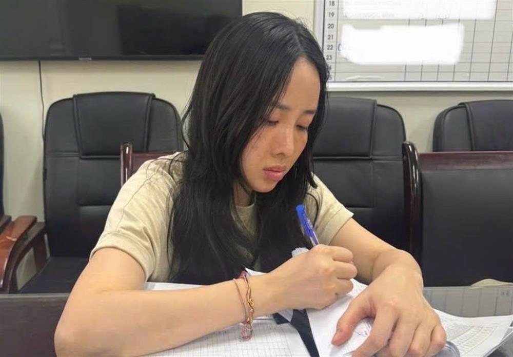 Vụ khởi tố TikToker Vũ Hồng Phúc "Cún Bông": Cơ quan thuế "truy" dấu vết manh mối thế nào?- Ảnh 1. Vụ khởi tố TikToker Vũ Hồng Phúc "Cún Bông": Cơ quan thuế "truy" dấu vết manh mối thế nào?- Ảnh 1.