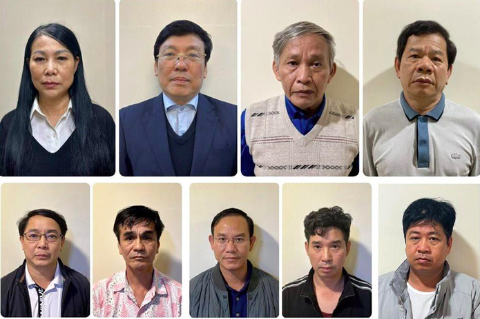 Cựu bí thư tỉnh ủy Hoàng Thị Thúy Lan cùng các bị cáo đến tòa bằng xe đặc chủng và xe 29 chỗ- Ảnh 5. Cựu bí thư tỉnh ủy Hoàng Thị Thúy Lan cùng các bị cáo đến tòa bằng xe đặc chủng và xe 29 chỗ- Ảnh 5.