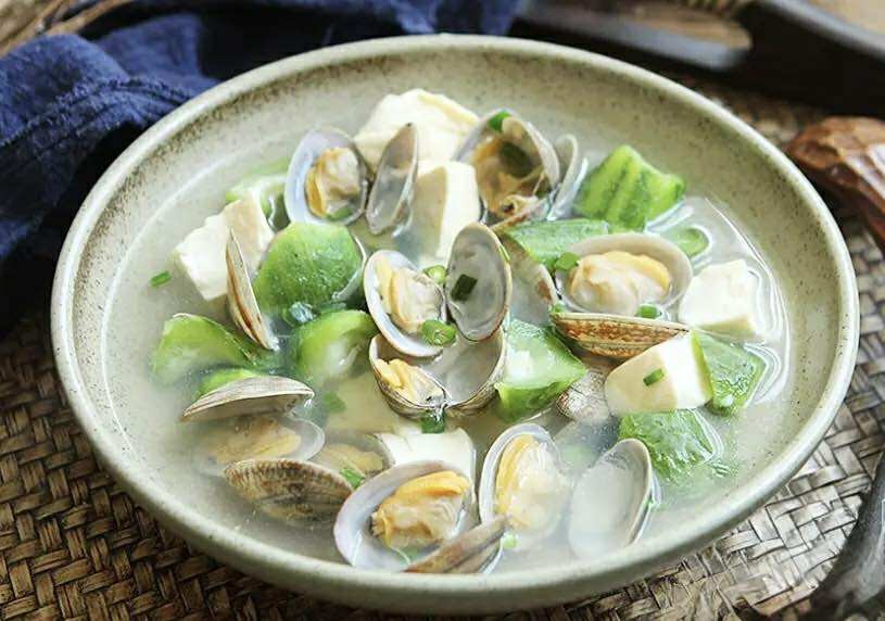2 món canh ngon mát này nấu nhanh trong 15 phút: Nguyên liệu đơn giản lại giúp bù nước, giải nhiệt, thải độc cơ thể- Ảnh 7. 2 món canh ngon mát này nấu nhanh trong 15 phút: Nguyên liệu đơn giản lại giúp bù nước, giải nhiệt, thải độc cơ thể- Ảnh 7.