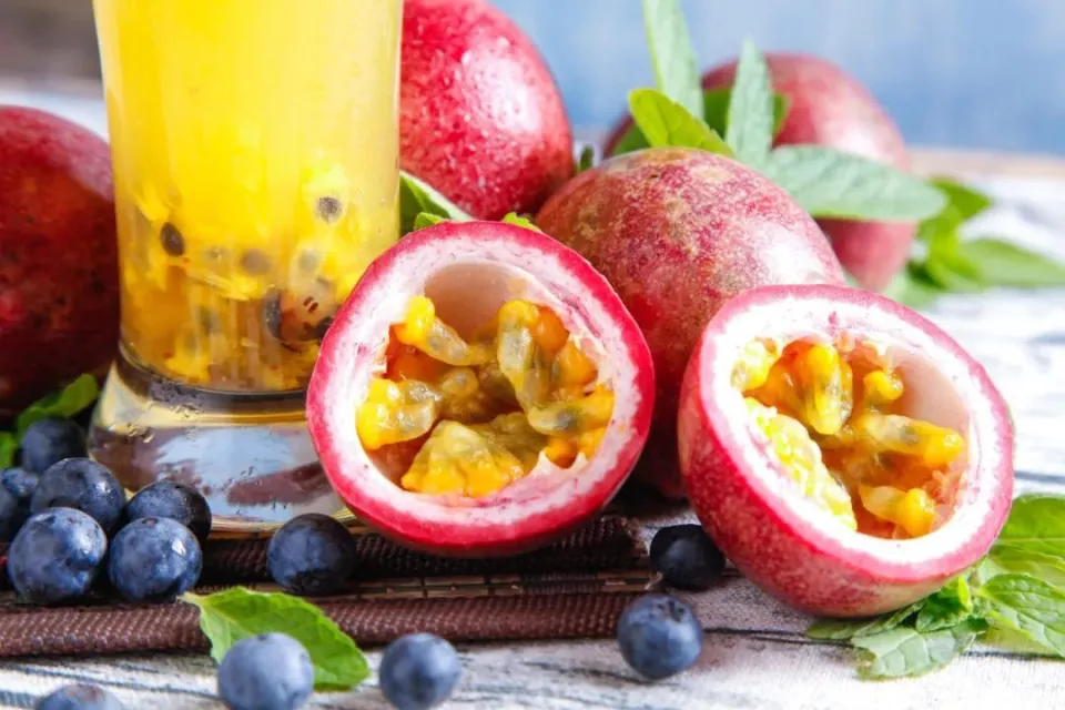 Đặt 4 thứ này vào tủ lạnh tương đương với giữ "quả bom nổ chậm" trong nhà - Ảnh 2.