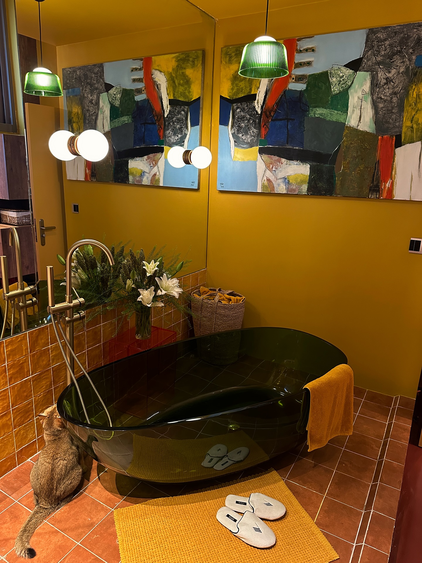 Bán penthouse 12 tỷ, Quỳnh Anh Shyn tậu căn hộ mới: Xịn xò, "nghệ" gấp N lần - Ảnh 7.