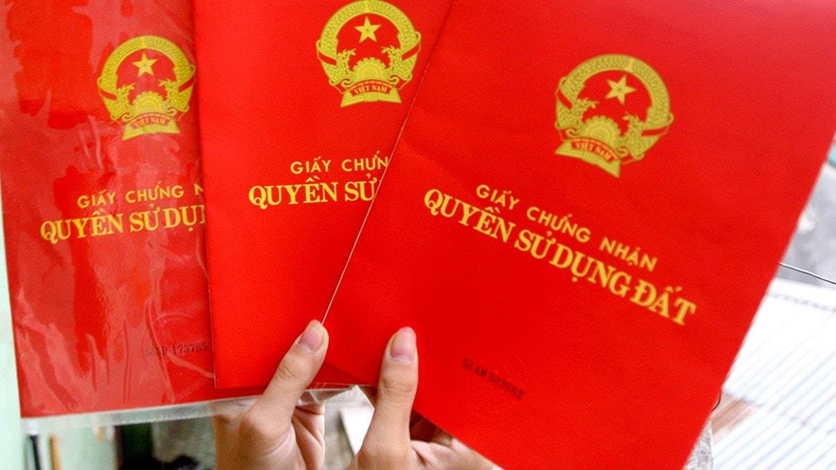 Thời gian cấp sổ đỏ lần đầu sẽ có thay đổi từ 1/7, người dân lưu ý để tránh mất quyền lợi! 1 Thời gian cấp sổ đỏ lần đầu sẽ có thay đổi từ 1/7, người dân lưu ý để tránh mất quyền lợi!