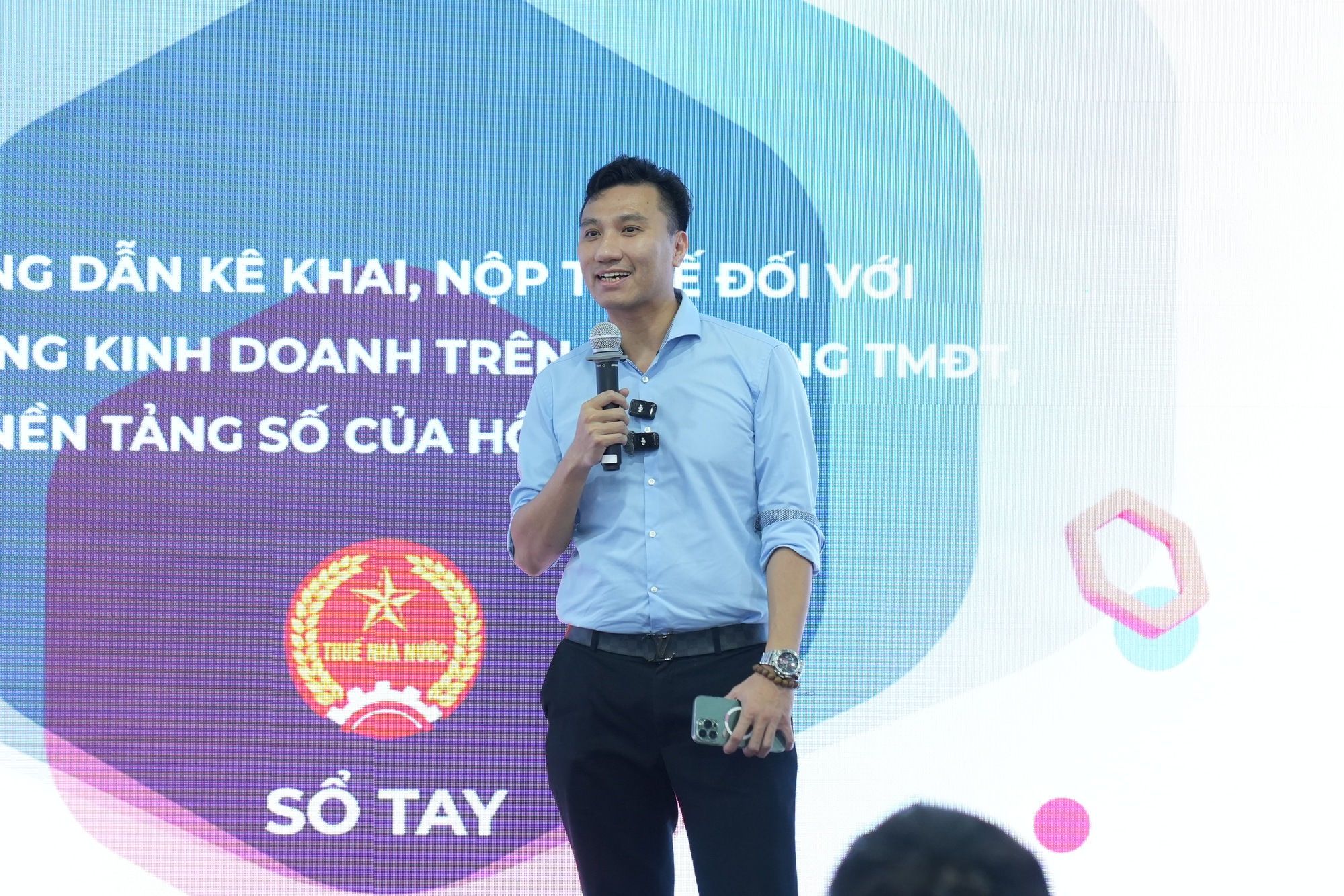 Người bán hàng online cần chú ý gì để không sai phạm, bị truy cứu trách nhiệm hình sự?- Ảnh 2.