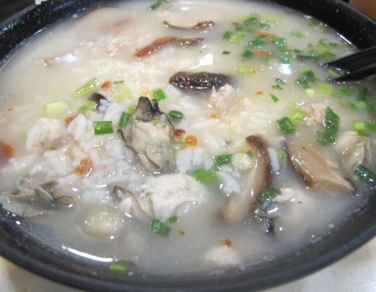 Dải đất miền Trung gió Lào cát trắng có món đặc sản độc nhất vô nhị khiến người sành vị cũng phải săn lùng, hữu duyên lắm mới được thưởng thức!